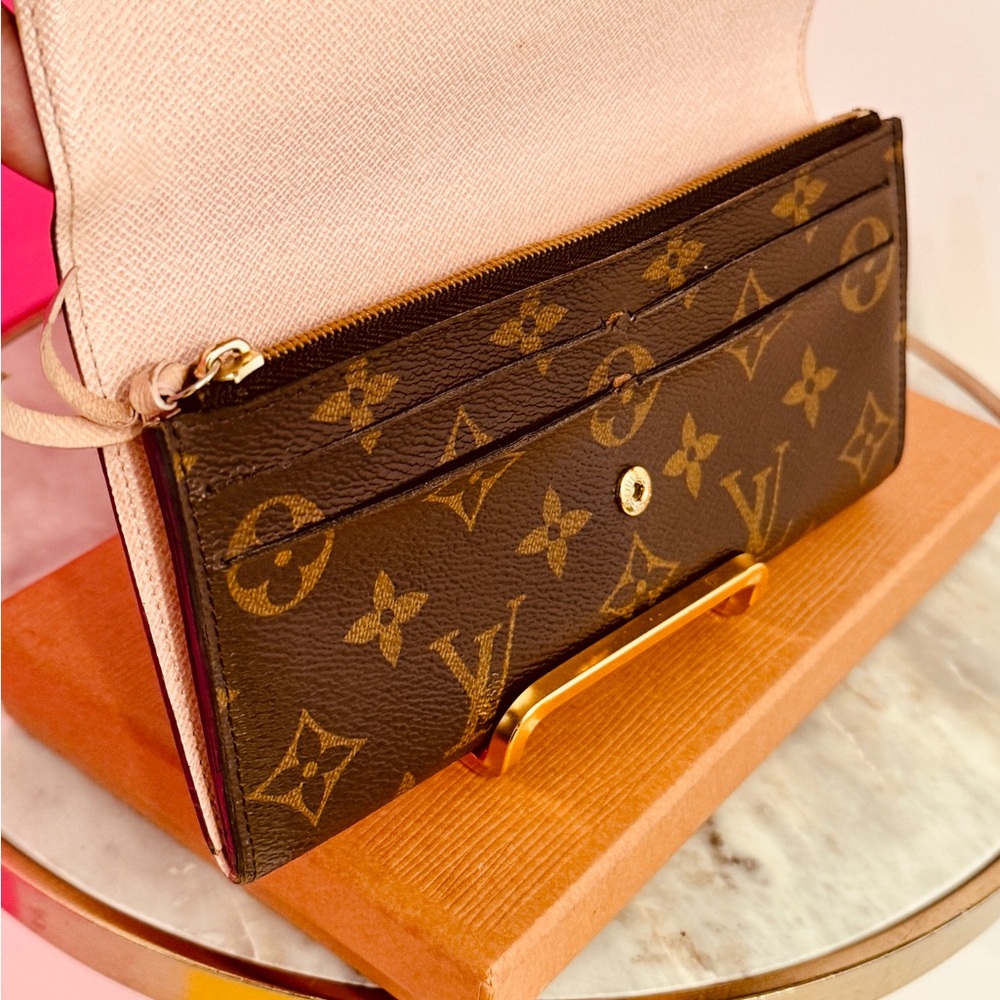 Louis Vuitton Brown Monogram Women's Bag - Picture 9 of 16